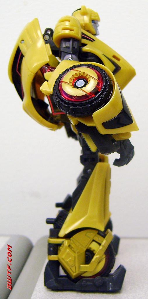 cybertronian bumblebee toy